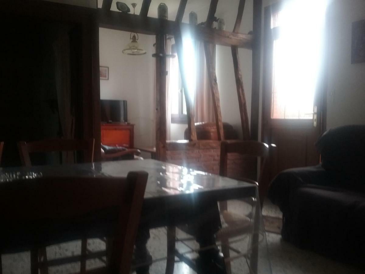 Gite A La Ferme Villeroy  ภายนอก รูปภาพ